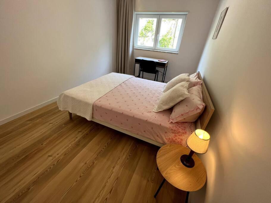 Ambiente Moderno Com Bom Gosto Coimbra Exterior foto